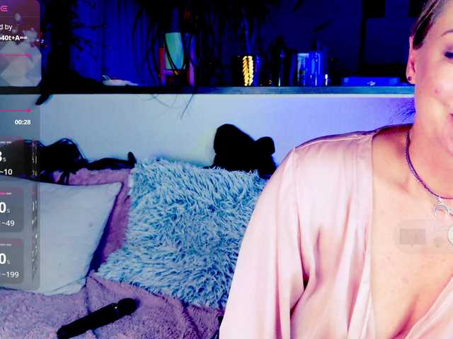 -JuliaSpace- live cam