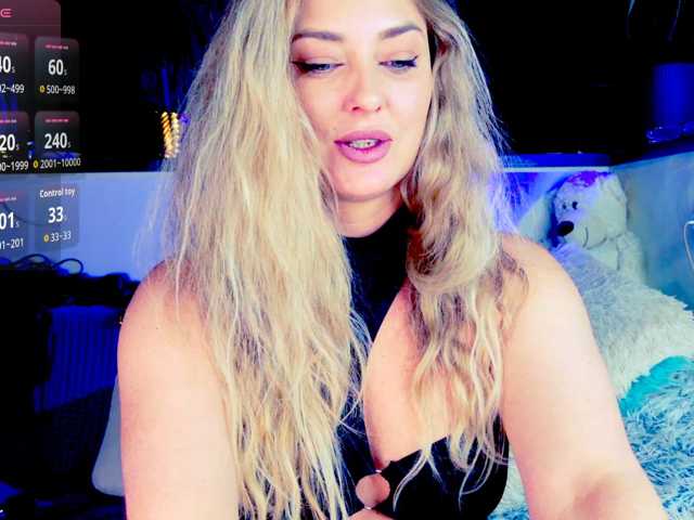 _JuliaSpace_ live cam preview