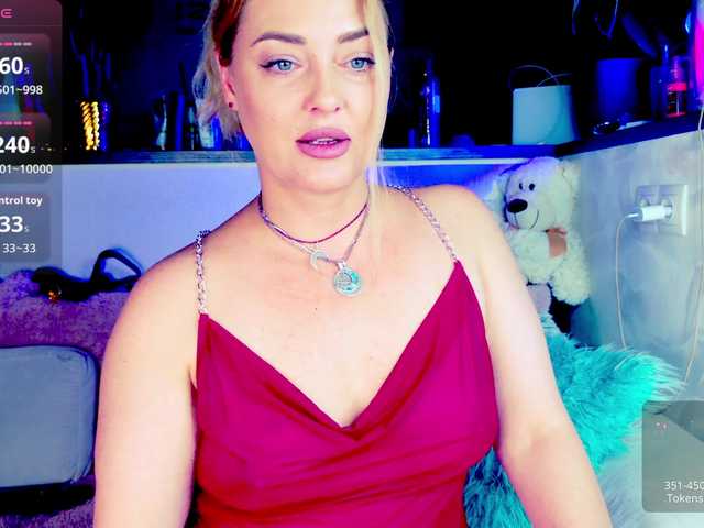 _JuliaSpace_ live cam preview
