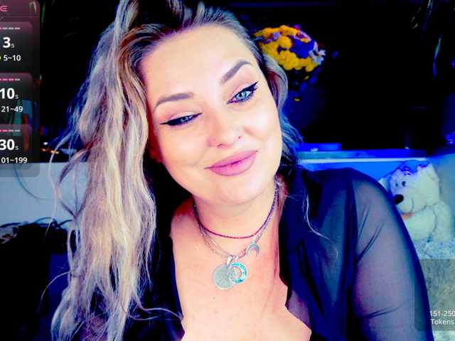 -JuliaSpace- live cam on BongaCams