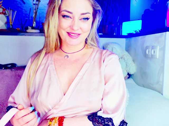 -JuliaSpace- Live Cam and Statistics on UnifiedCams