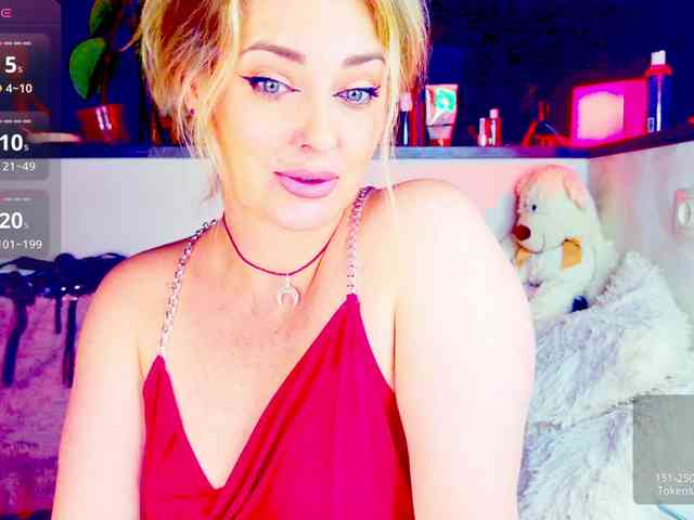 -JuliaSpace- Sex Cam Show