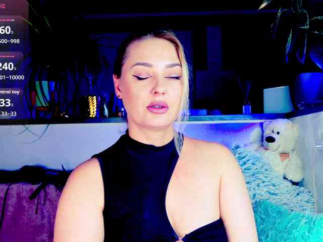 -JuliaSpace- -JuliaSpace-