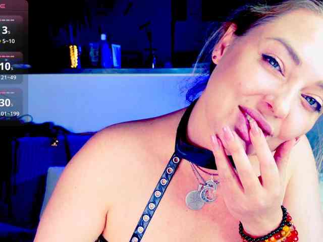 -JuliaSpace- - Girl 