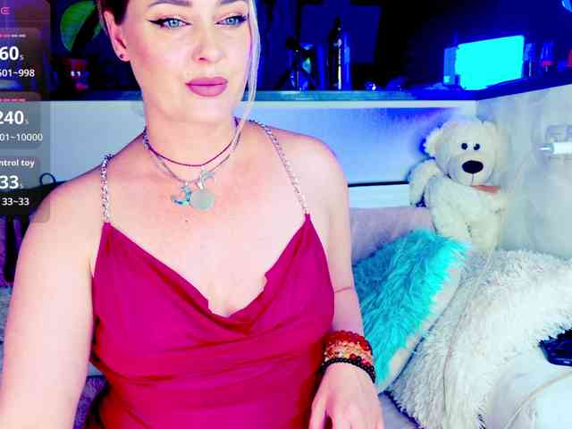 Модель: _JuliaSpace_
