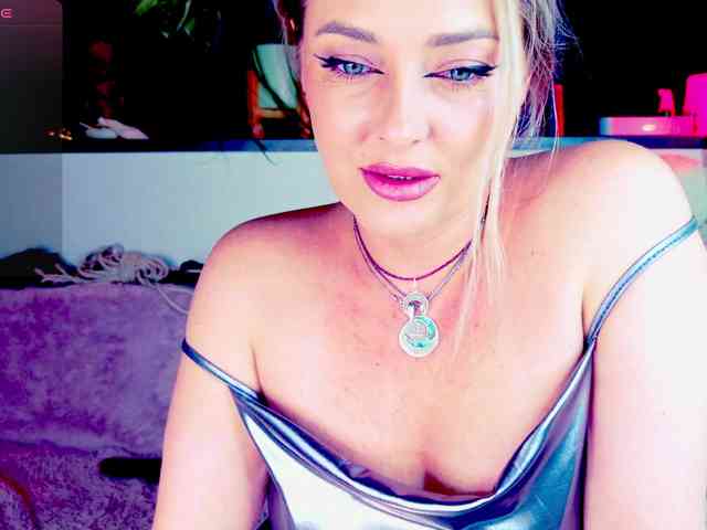 -JuliaSpace-