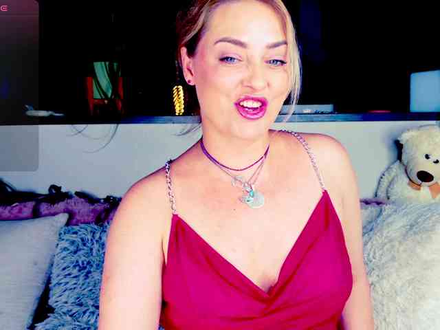 -JuliaSpace- -JuliaSpace-