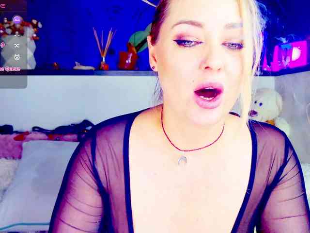 -JuliaSpace- -JuliaSpace-