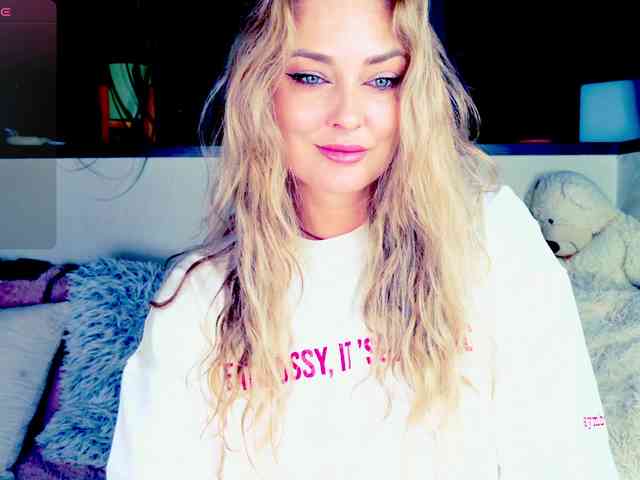 Model: _JuliaSpace_