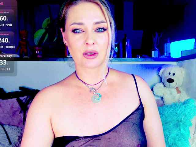 Model: _JuliaSpace_