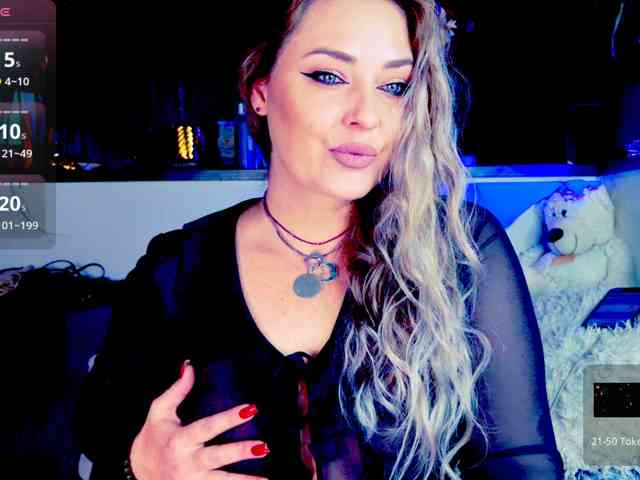 Modella: _JuliaSpace_
