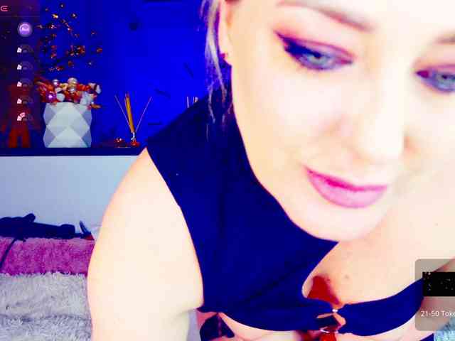 -JuliaSpace- Live Webcam on BongaCams