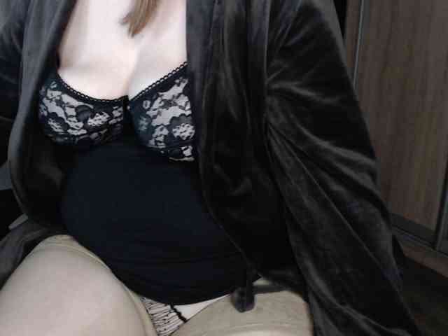 HotSexyMrs webcam