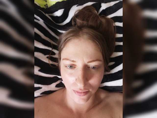 Viktoria-play live cam on BongaCams