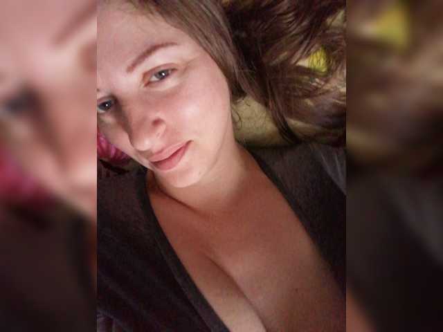 Viktoria-play live cam on BongaCams