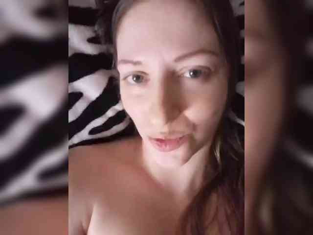Viktoria-play Live Webcam on BongaCams