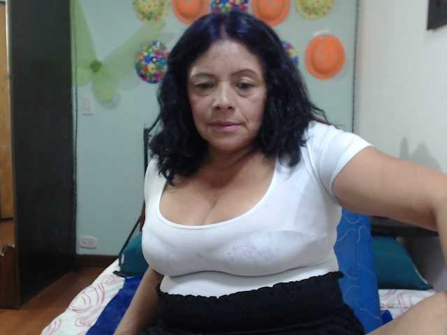 sexititshot12 live cam on BongaCams