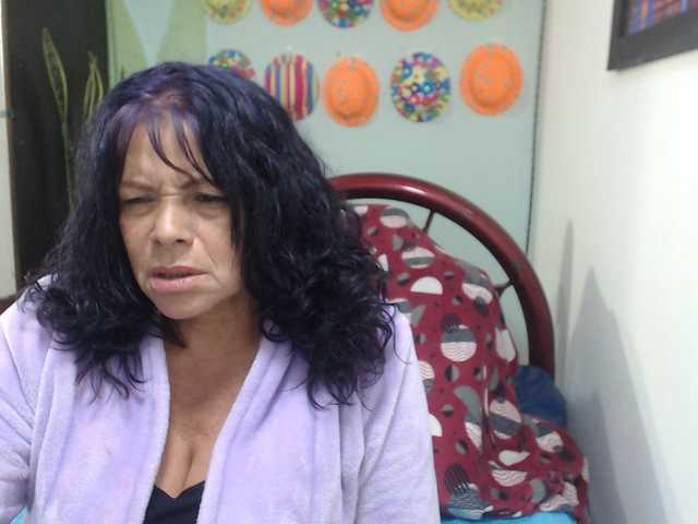 sexititshot12 live cam on BongaCams