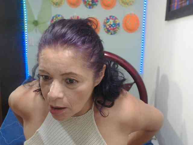 sexititshot12 webcam
