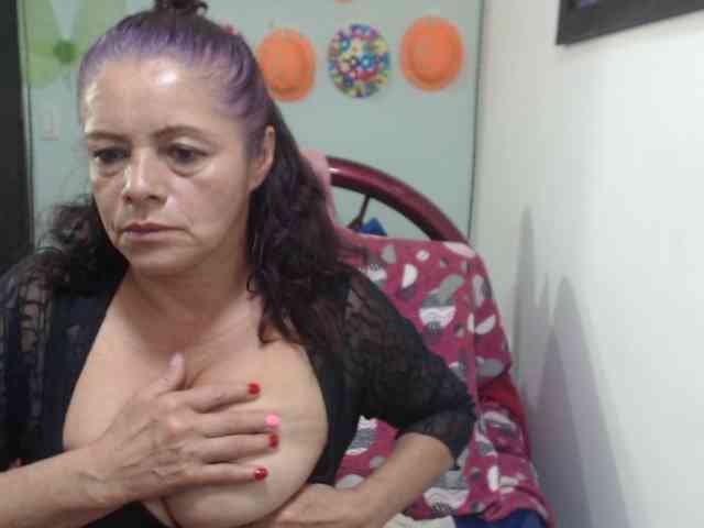 sexititshot12 webcam