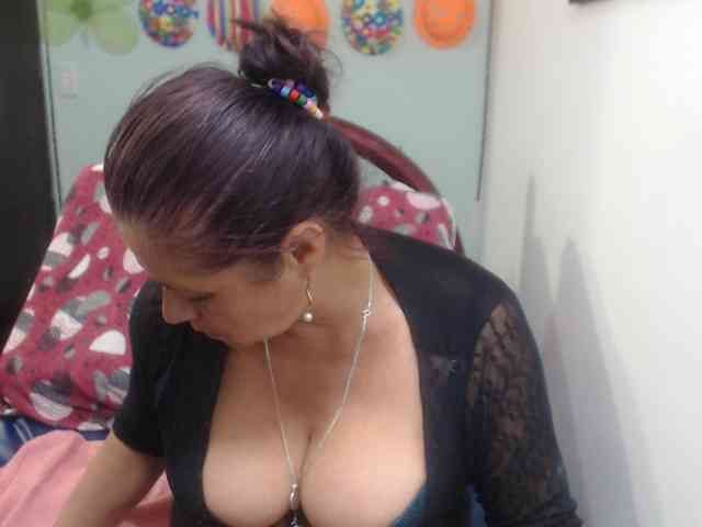 sexititshot12 webcam