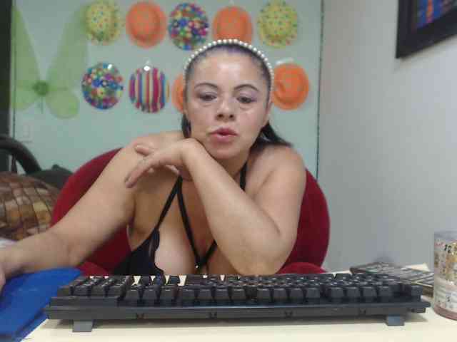 sexititshot12 webcam