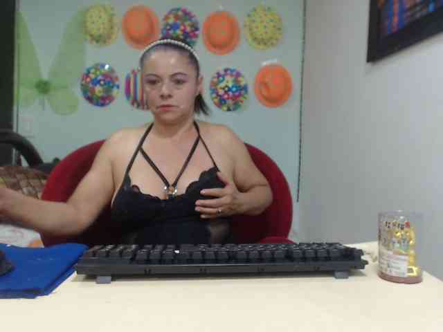 sexititshot12 webcam