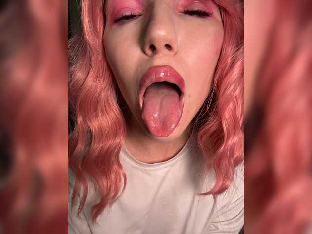 HannaMo, en directo ahora en BongaCams