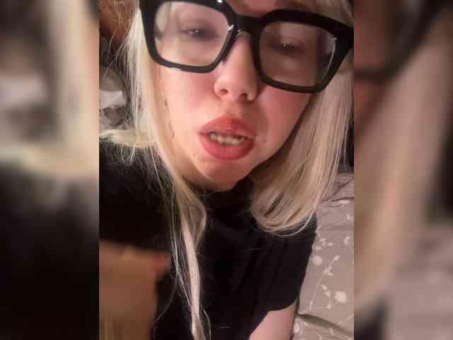 BadDoll webcam