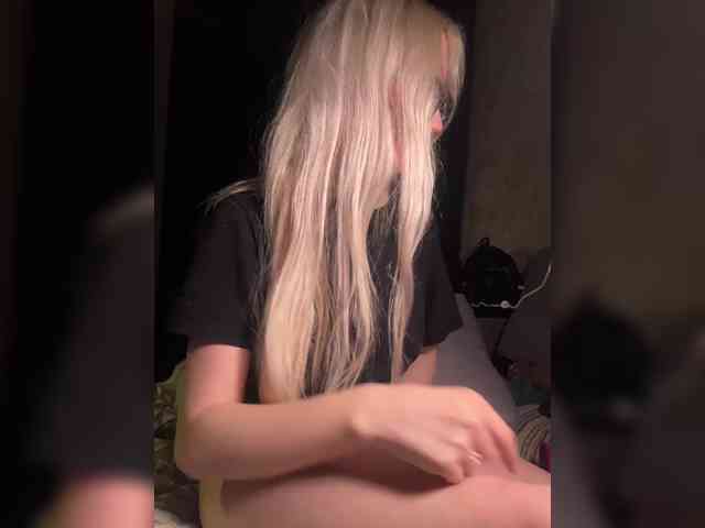 BadDoll webcam