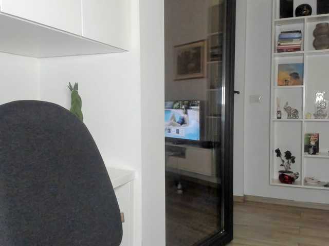 bubble-gum122's BongaCams show and profile