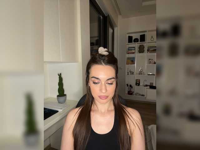 bubble-gum122's BongaCams show and profile