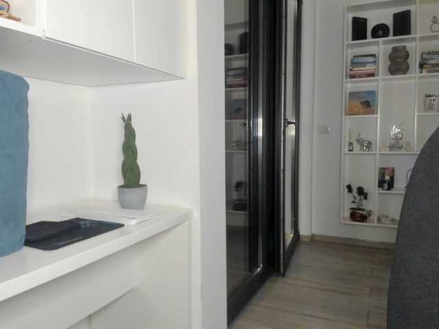 bubble-gum122's BongaCams show and profile