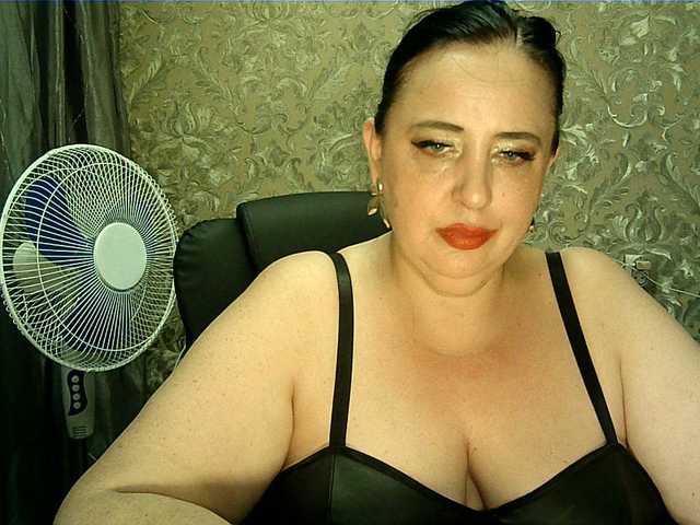 hotangel-fun1 live cam on BongaCams