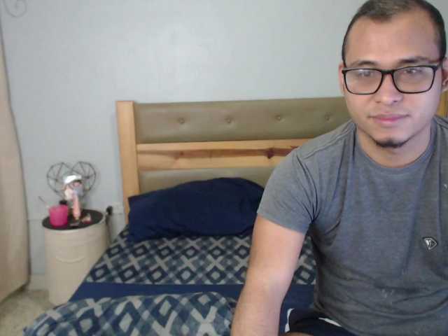 couplesexxx28 live cam on BongaCams