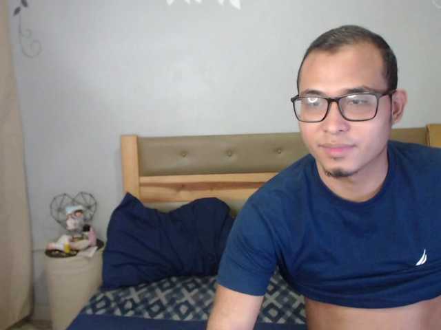couplesexxx28 live cam on BongaCams
