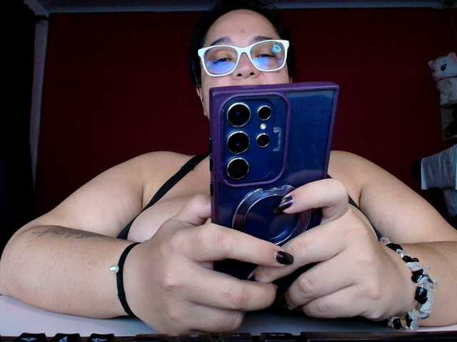 Sofilulu live cam on BongaCams