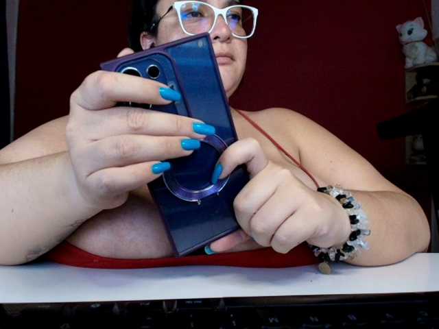 Sofilulu live cam on BongaCams