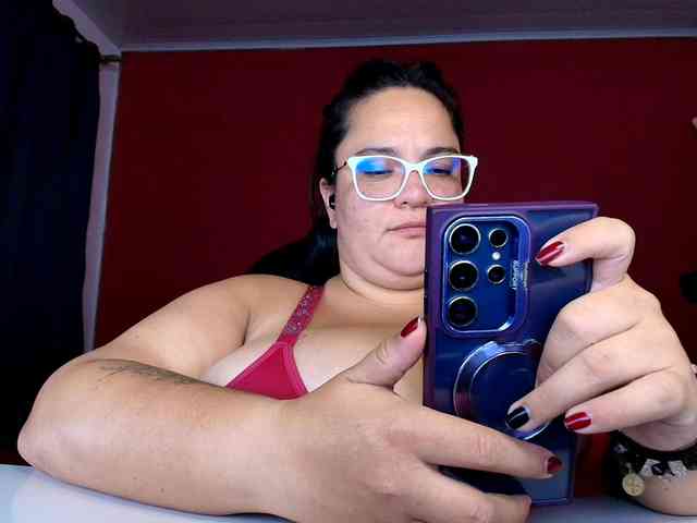 lulubigtitts webcam