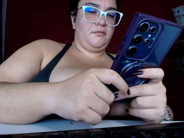 Modelo: lulubigtitts