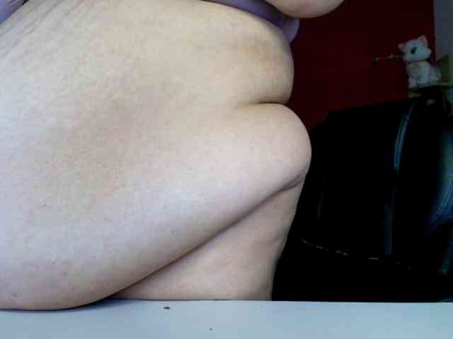 lulubigtitts webcam