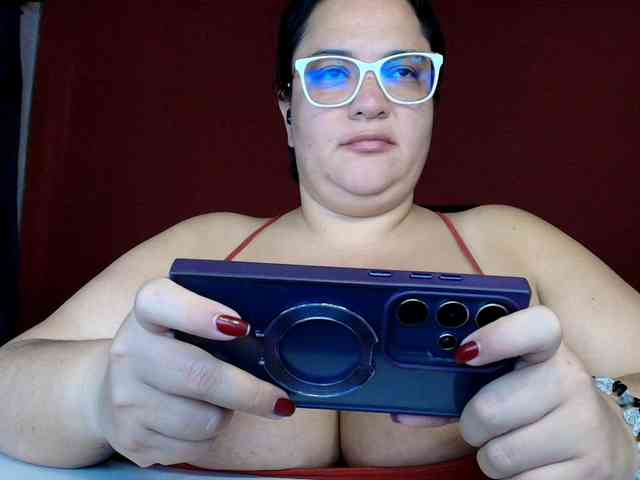 lulubigtitts webcam