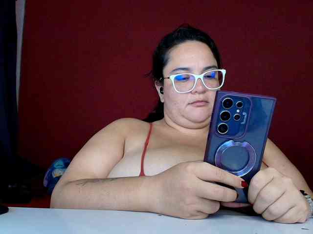 lulubigtitts webcam