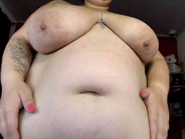 lulubigtitts webcam