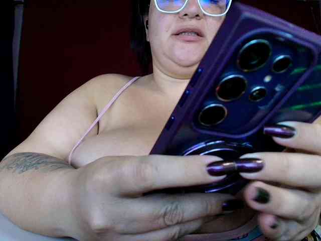 lulubigtitts webcam