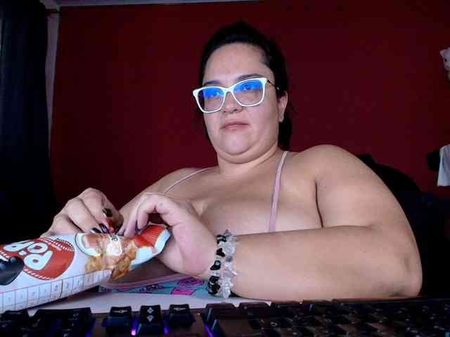 lulubigtitts webcam