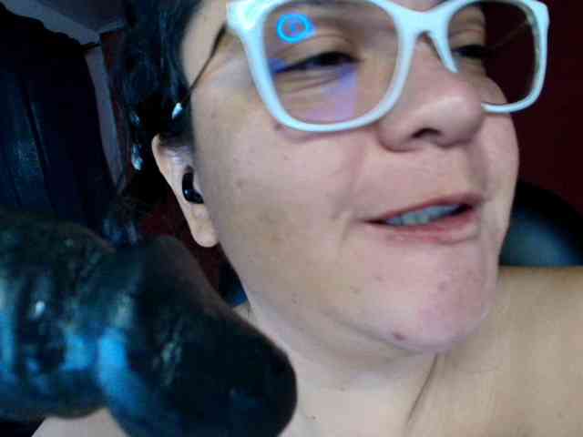 lulubigtitts webcam
