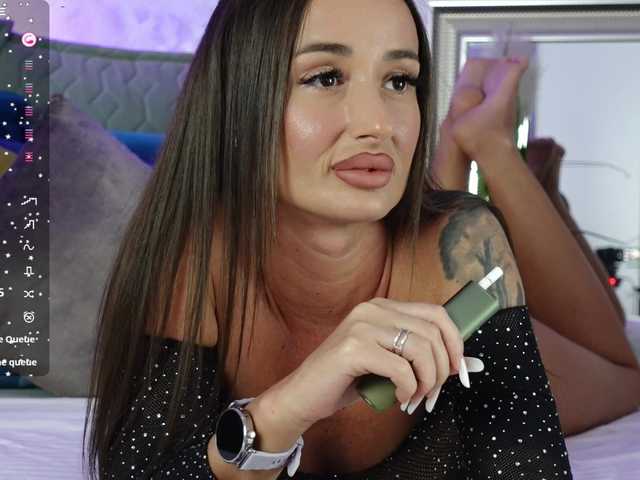 OutrageousOne live cam on BongaCams