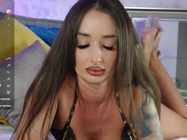 OutrageousOne webcam