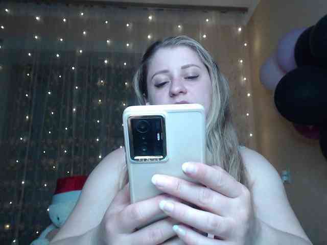 WetAngely webcam